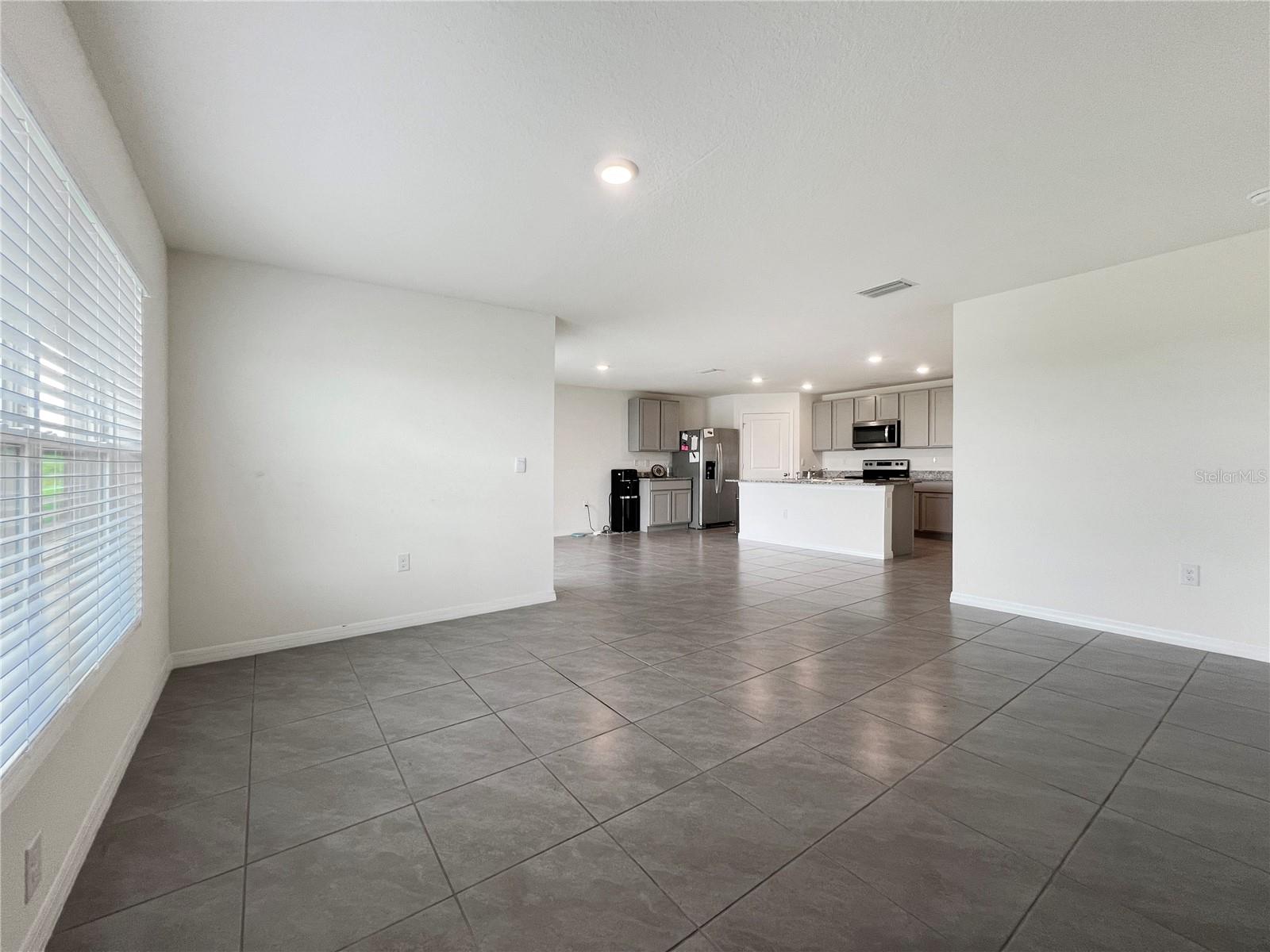 822 WILL SCARLETT AVE — photo 7