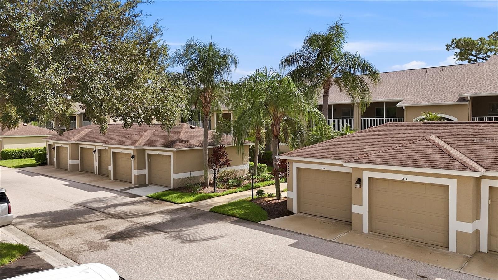 5221 MAHOGANY RUN AVE #224 — photo 4