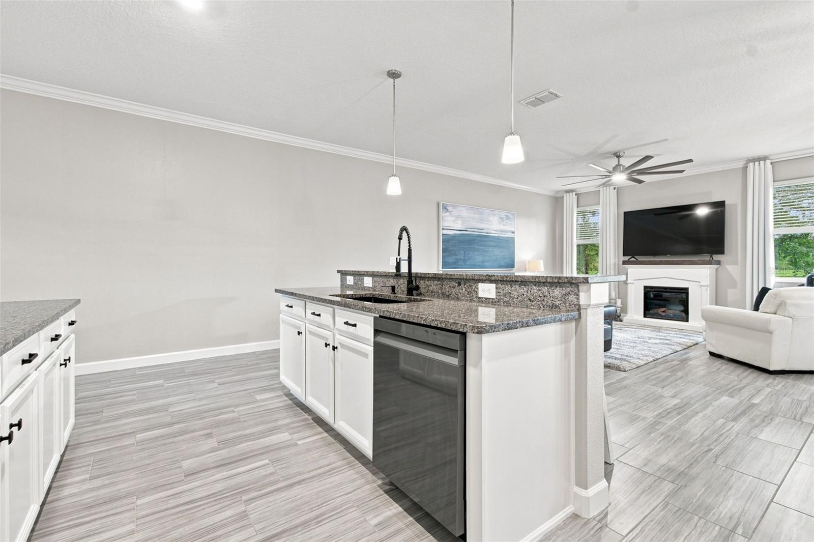 2213 CERULEAN SKY DR — photo 20