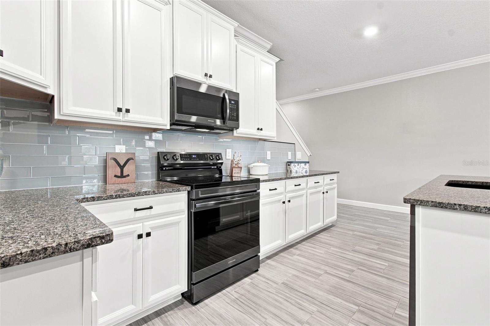 2213 CERULEAN SKY DR — photo 19