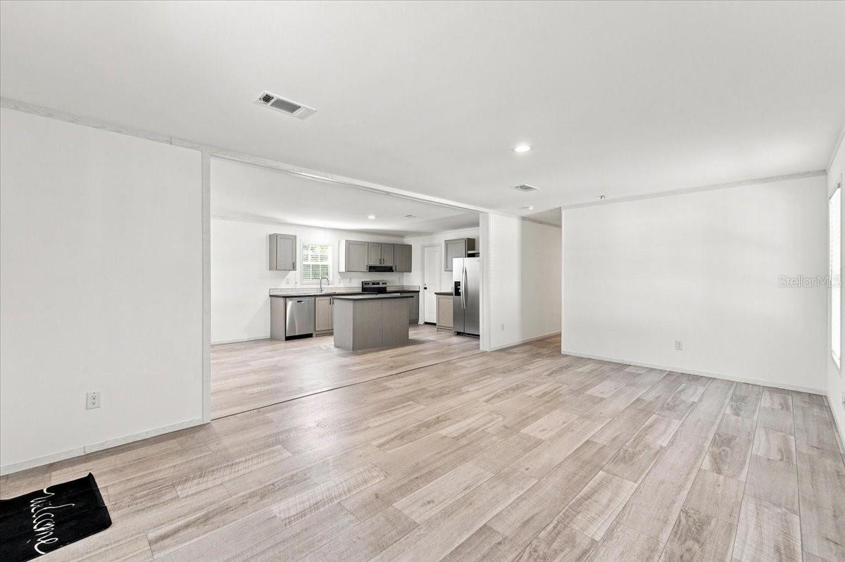 39148 ORIENT AVE — photo 18