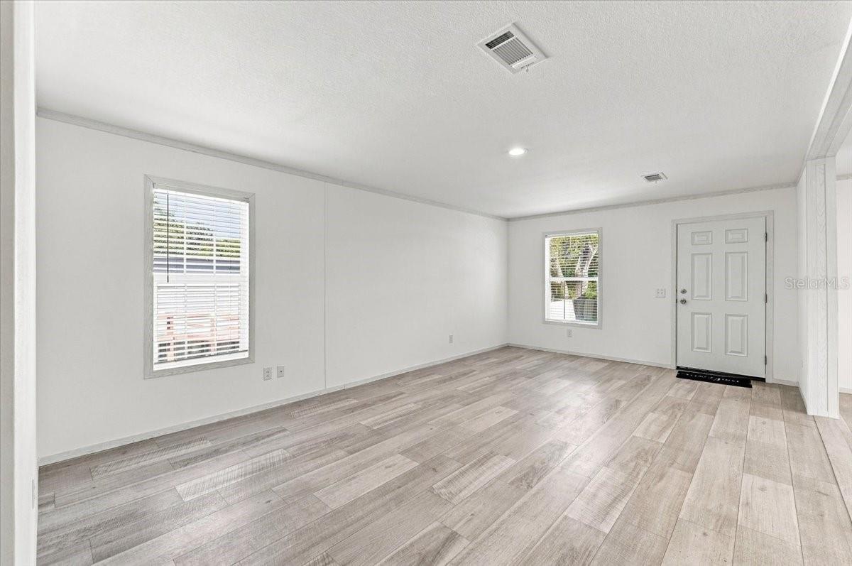 39148 ORIENT AVE — photo 16