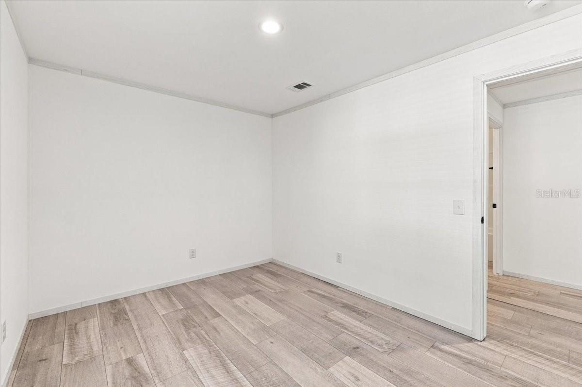 39148 ORIENT AVE — photo 37