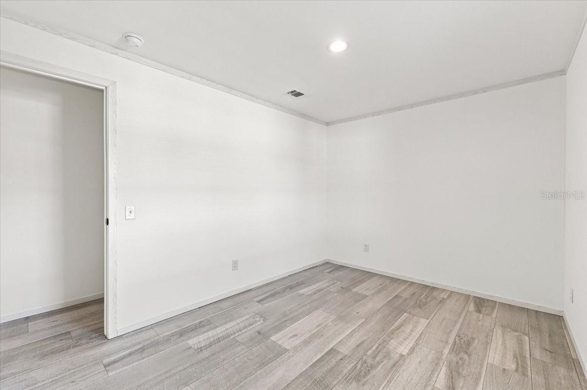 39148 ORIENT AVE — photo 35