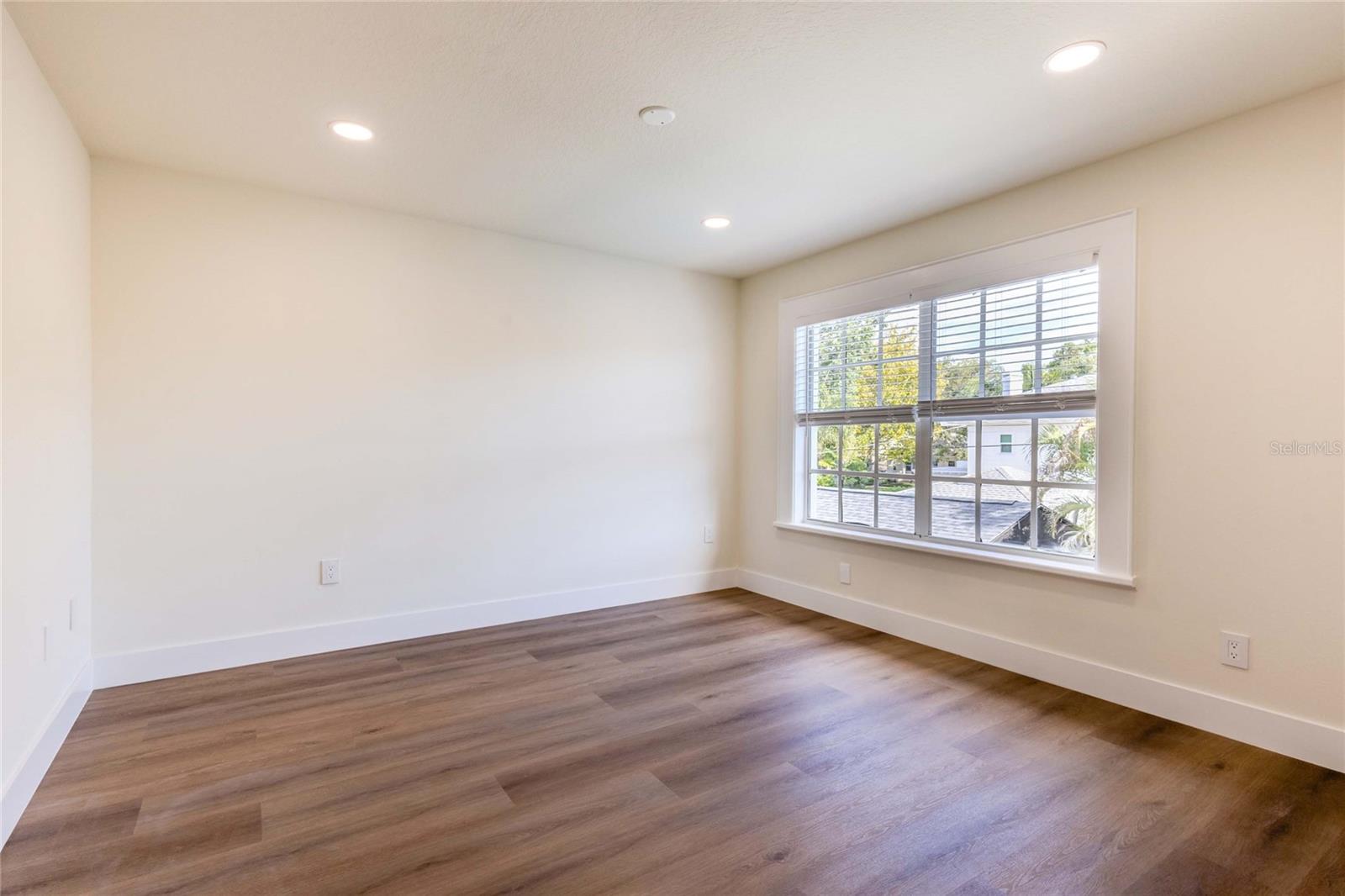 2802 W MORRISON AVE — photo 38