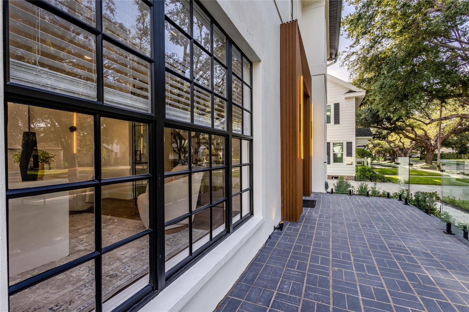2802 W MORRISON AVE — photo 12