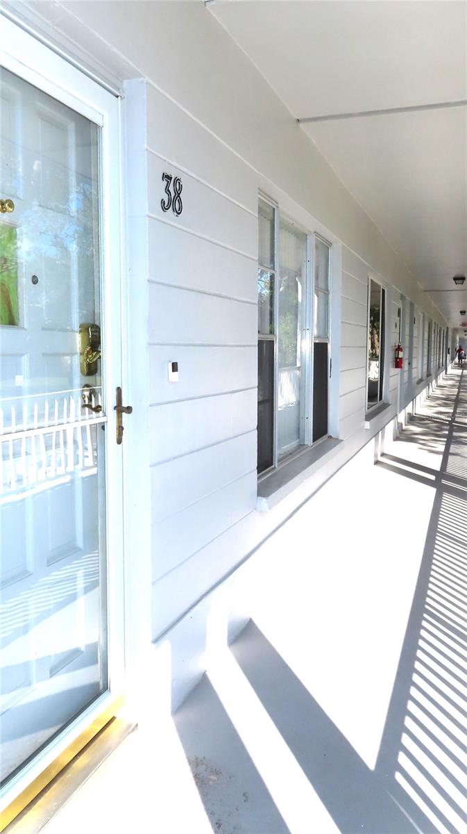 2100 WORLD PARKWAY BLVD #38 — photo 4