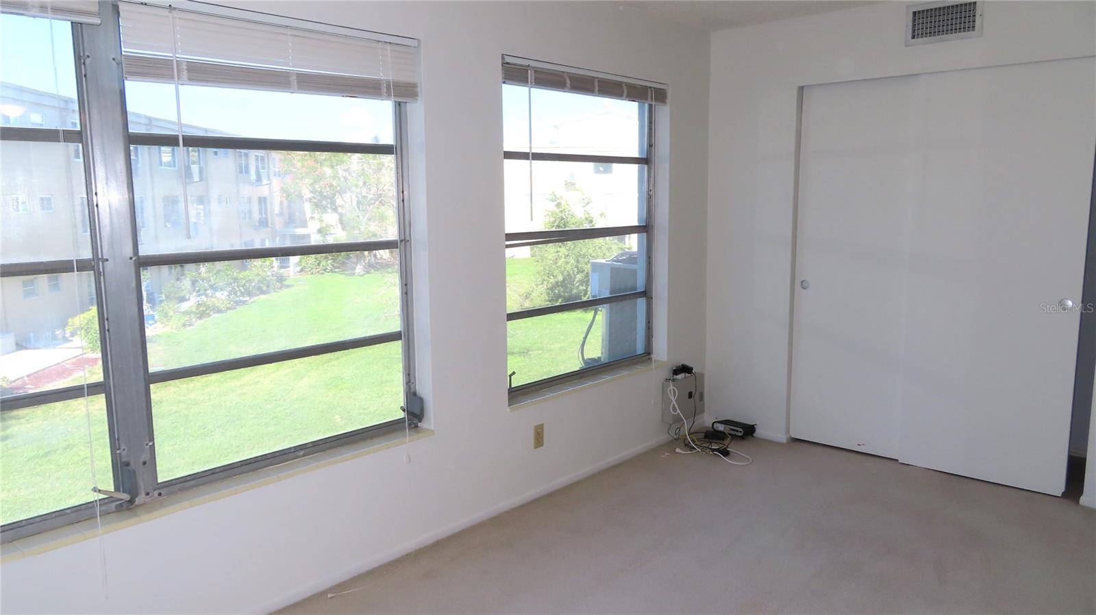 2100 WORLD PARKWAY BLVD #38 — photo 23