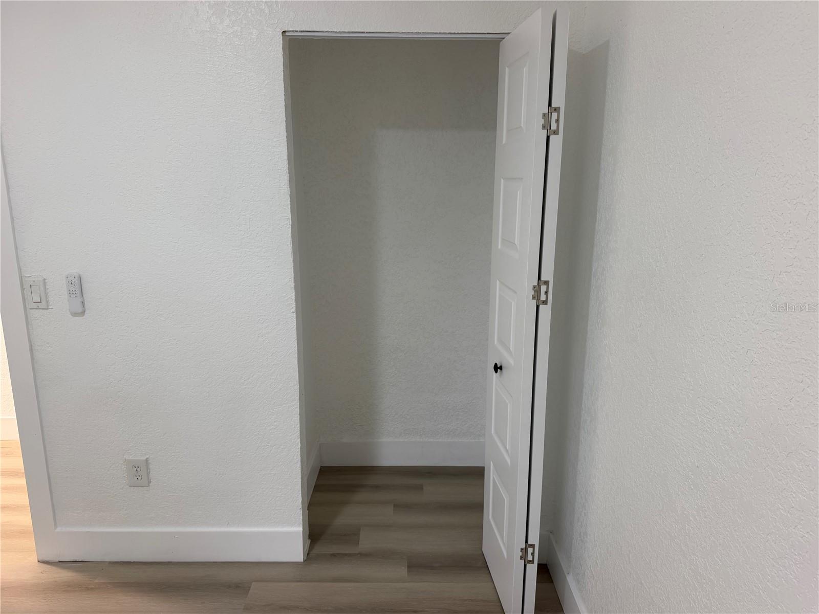 2604 E LAKE AVE — photo 17