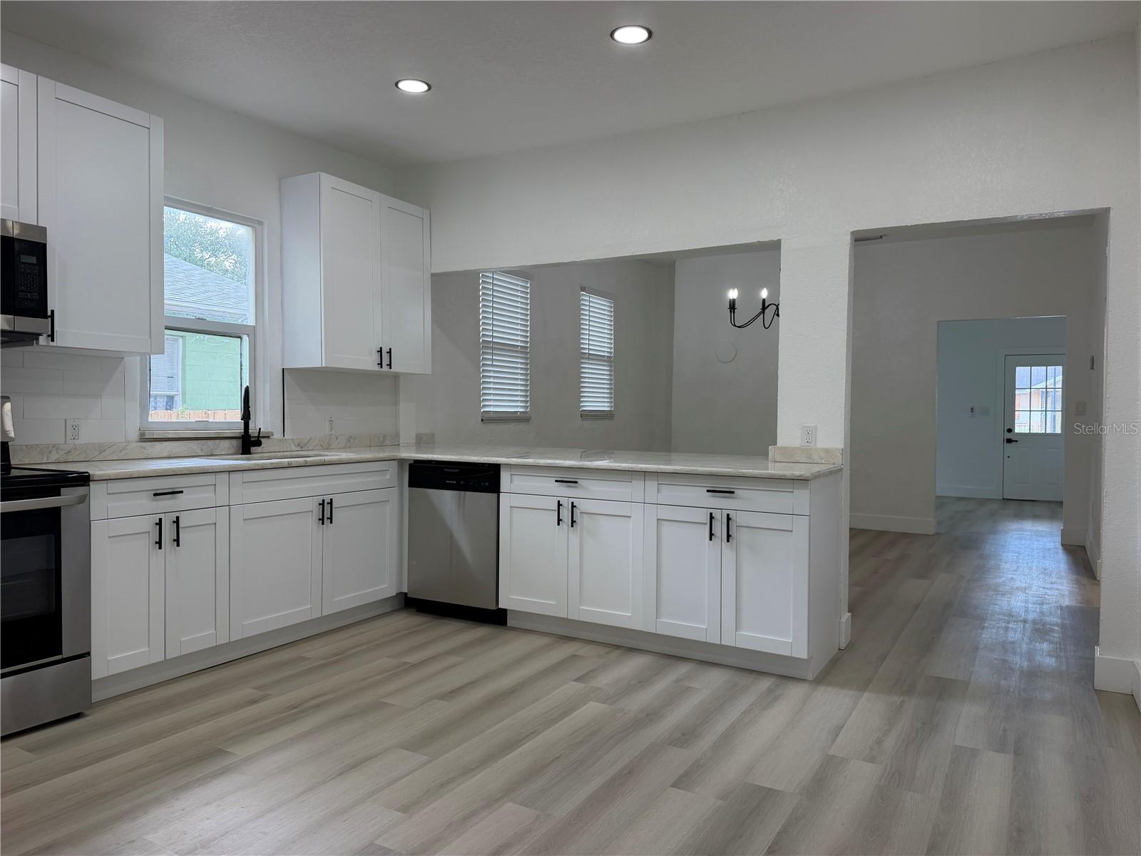 2604 E LAKE AVE — photo 5