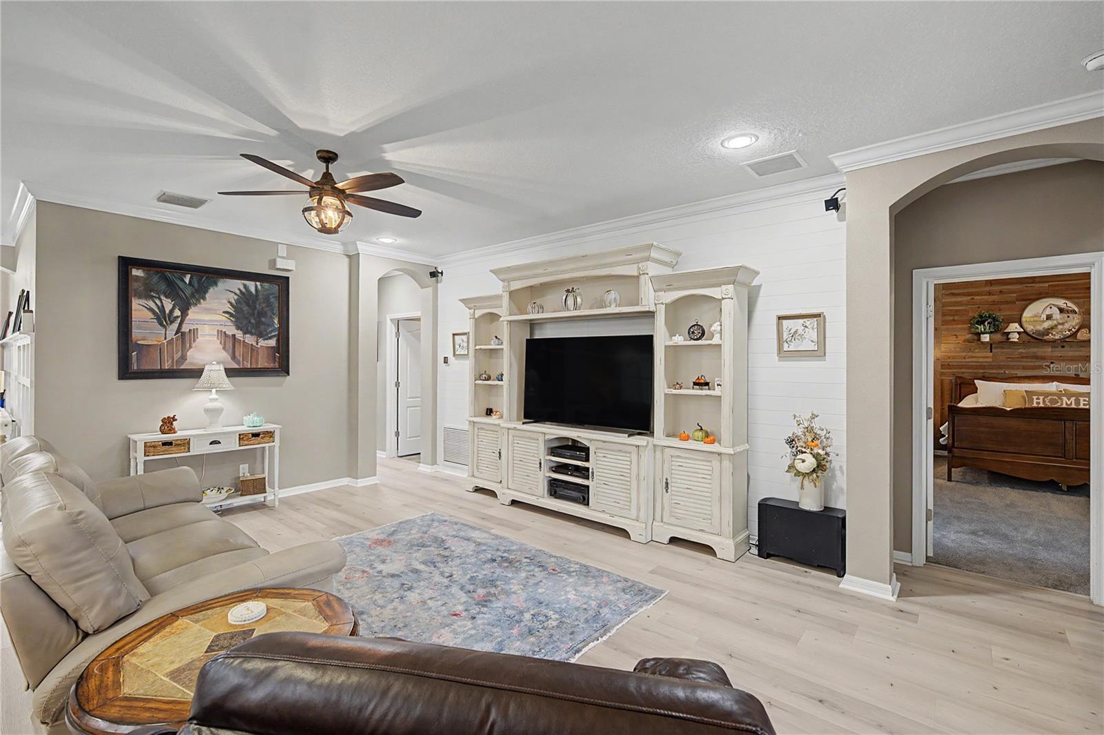 10427 HYANNISPORT LOOP — photo 2