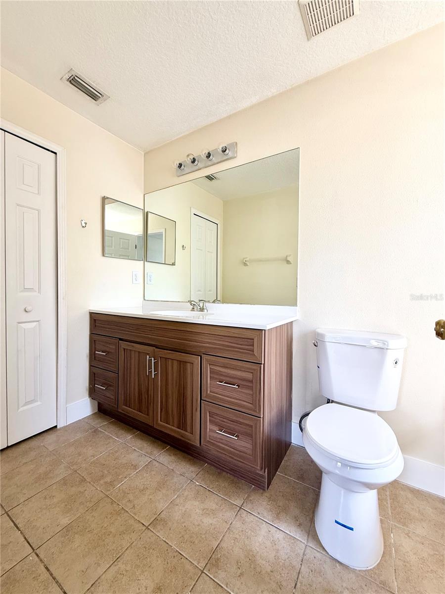 7731 CARRIAGE POINTE DR — photo 9