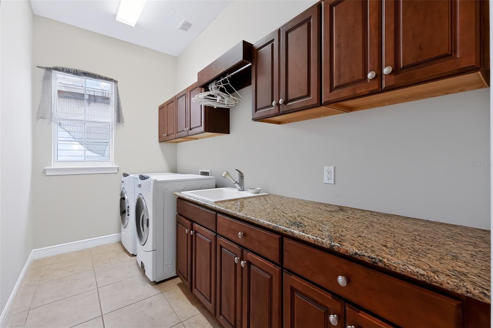 102 WIMBLEDON CT — photo 15