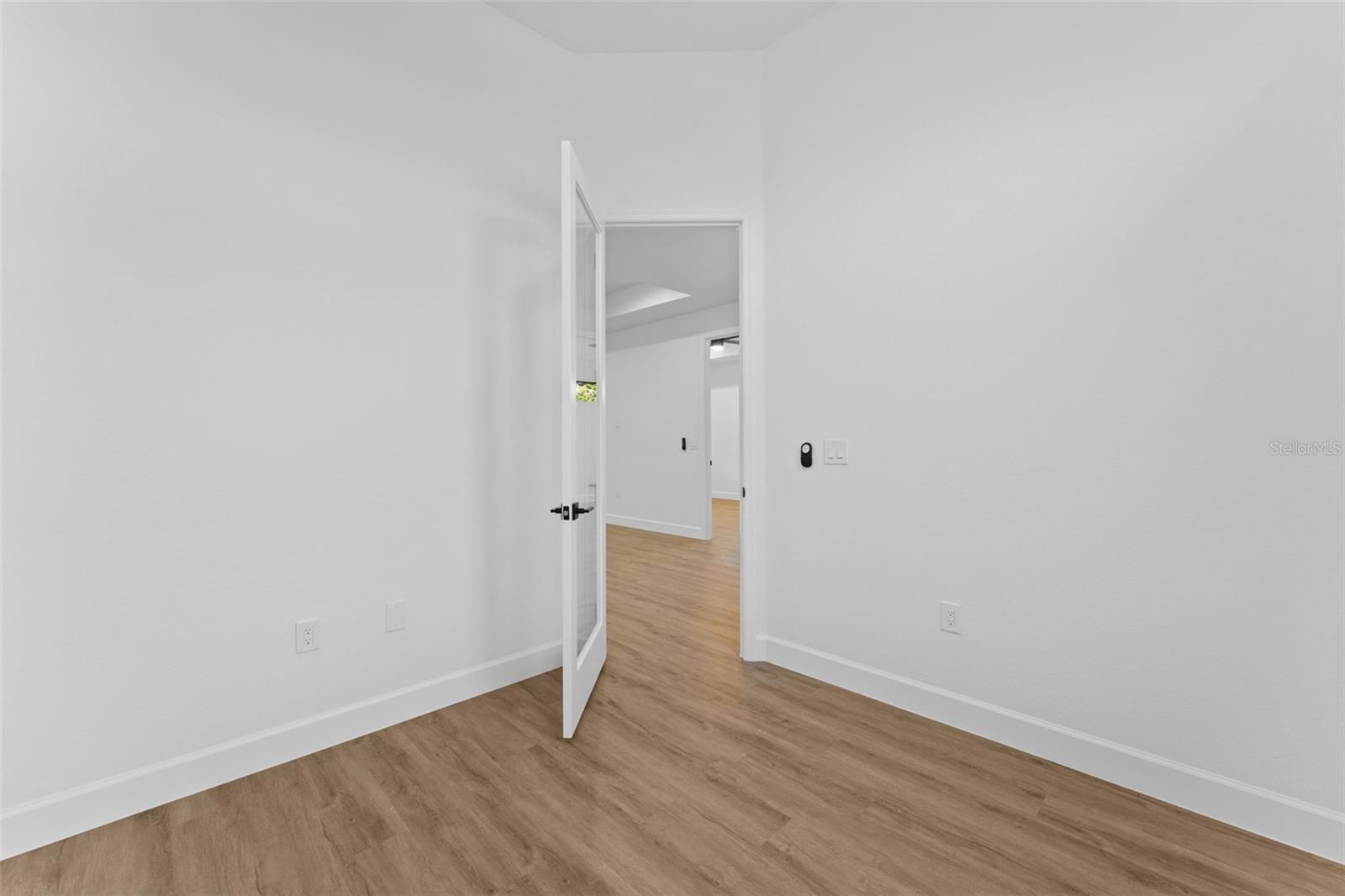 3271 ZORATOA AVE — photo 12