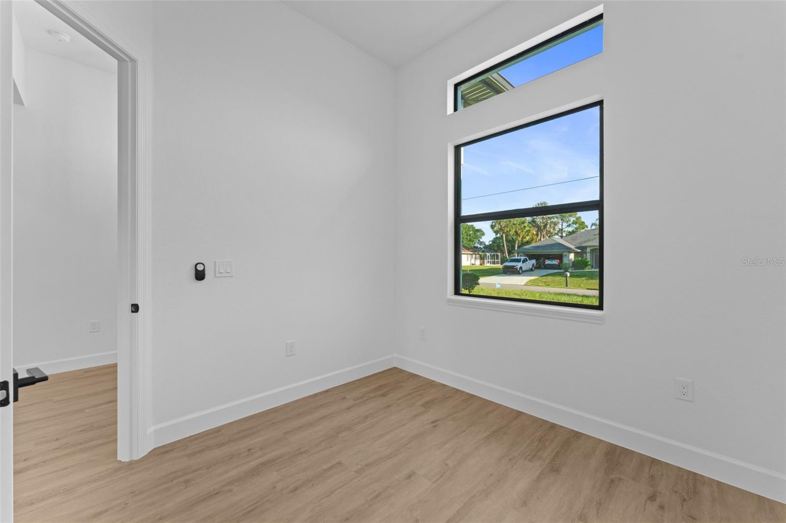 3271 ZORATOA AVE — photo 13