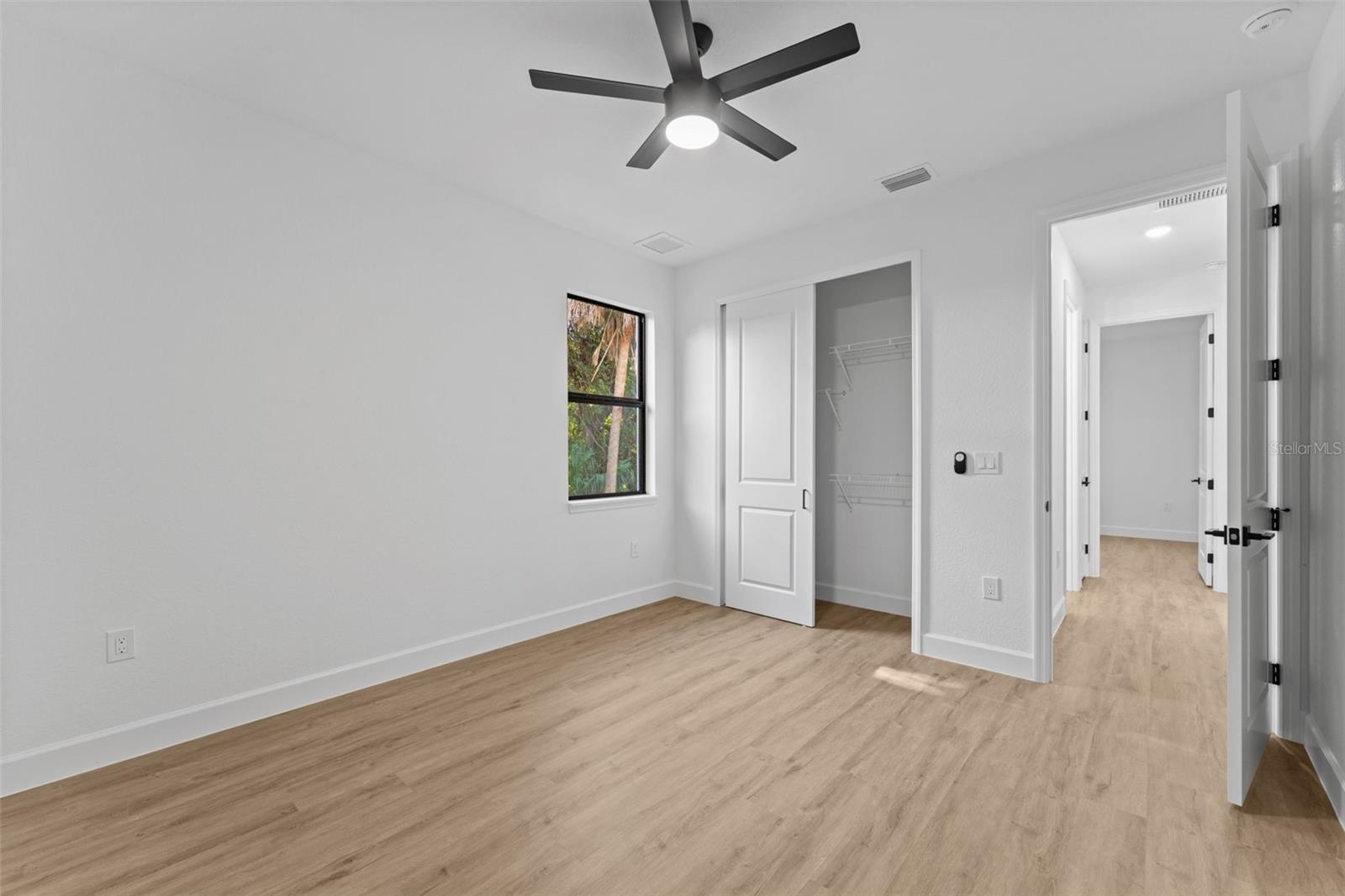 3271 ZORATOA AVE — photo 32