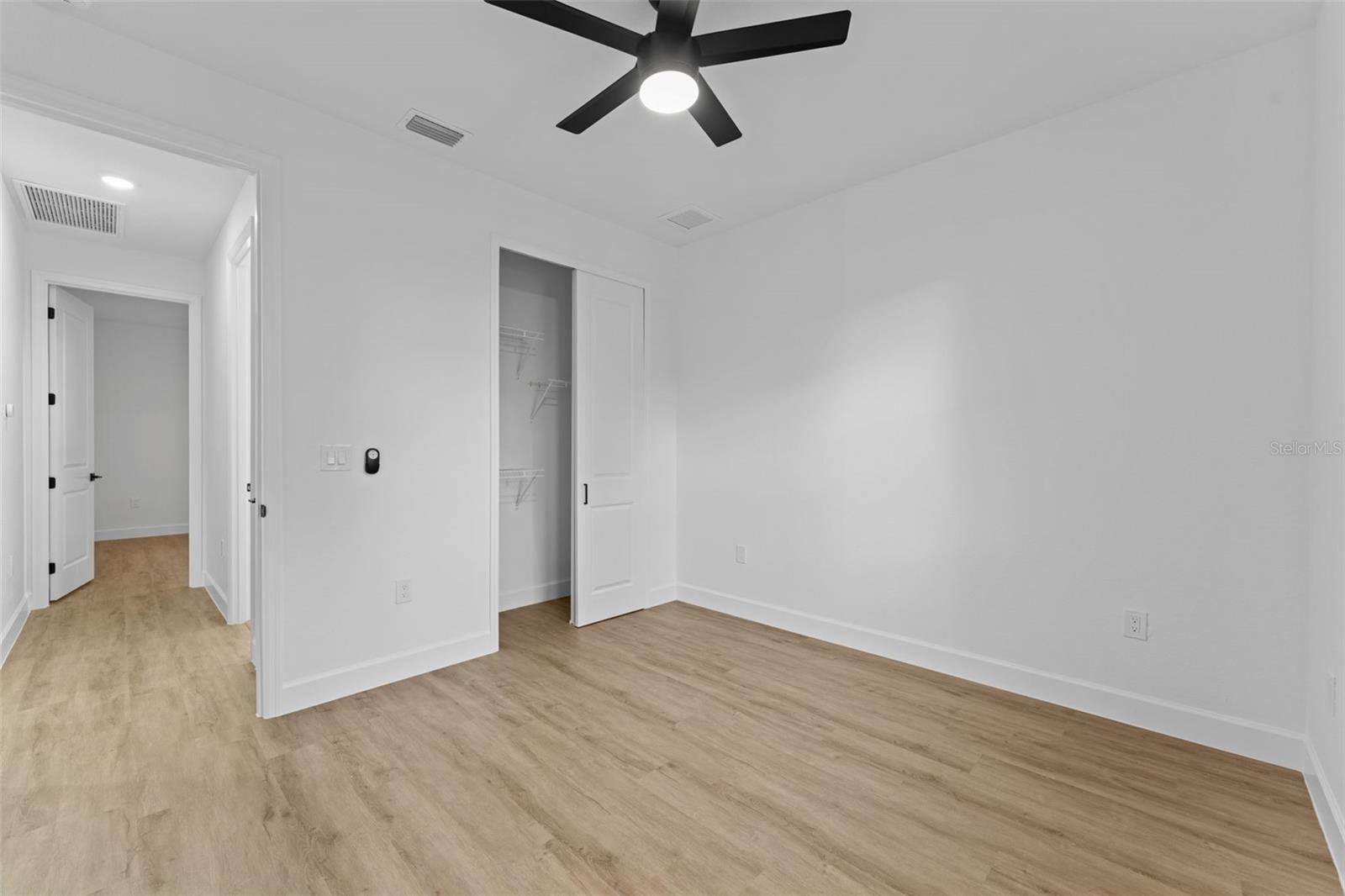 3271 ZORATOA AVE — photo 34