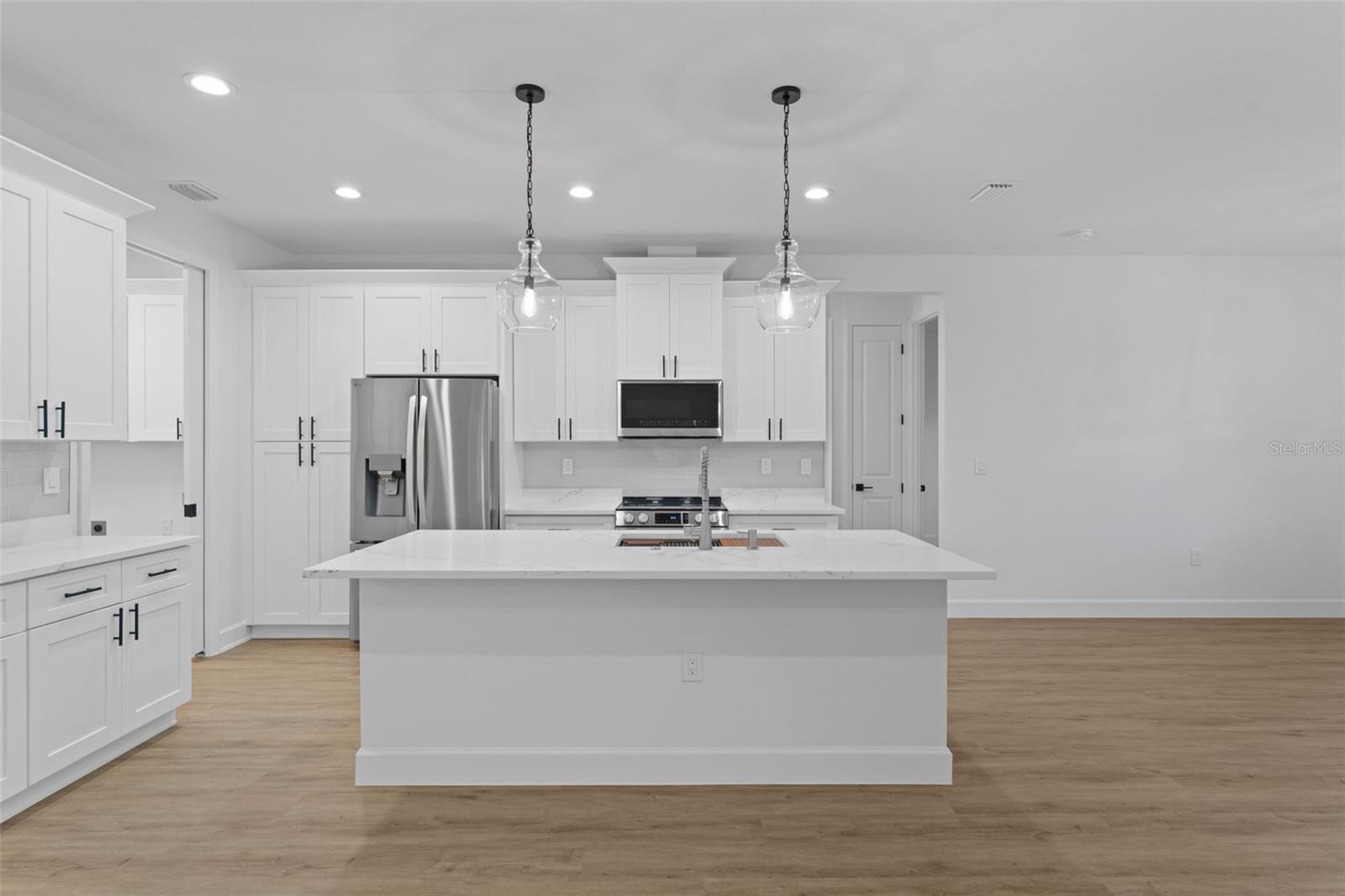 3271 ZORATOA AVE — photo 15