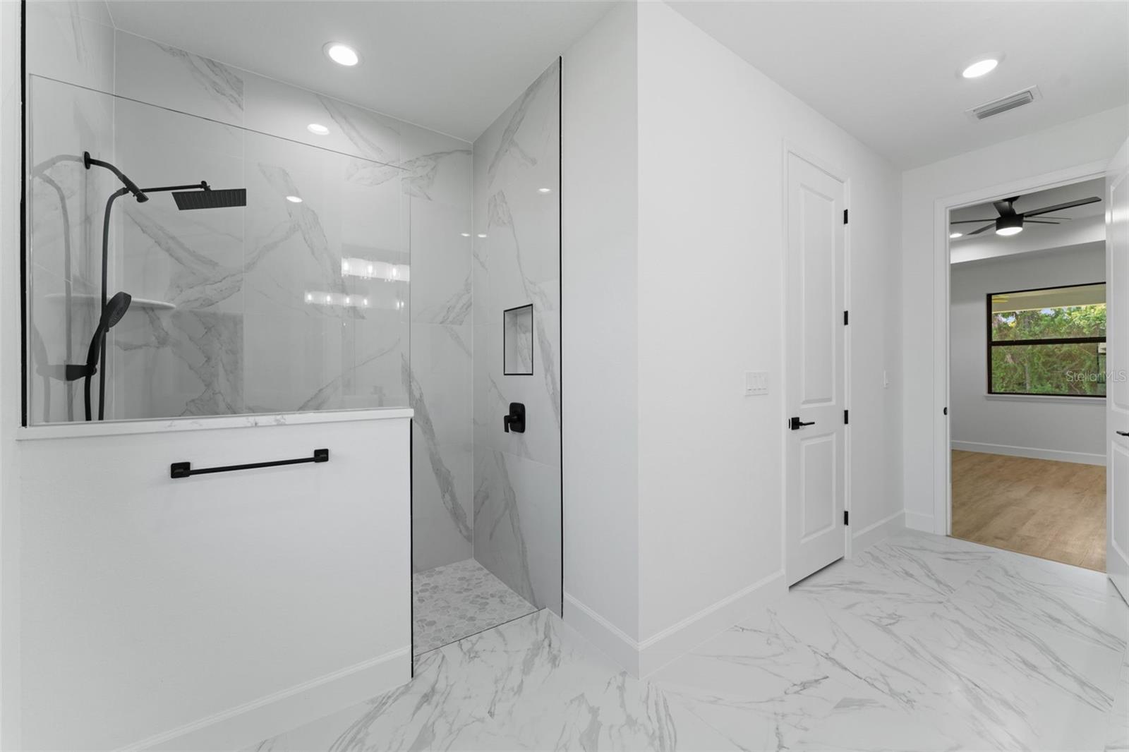 3271 ZORATOA AVE — photo 30