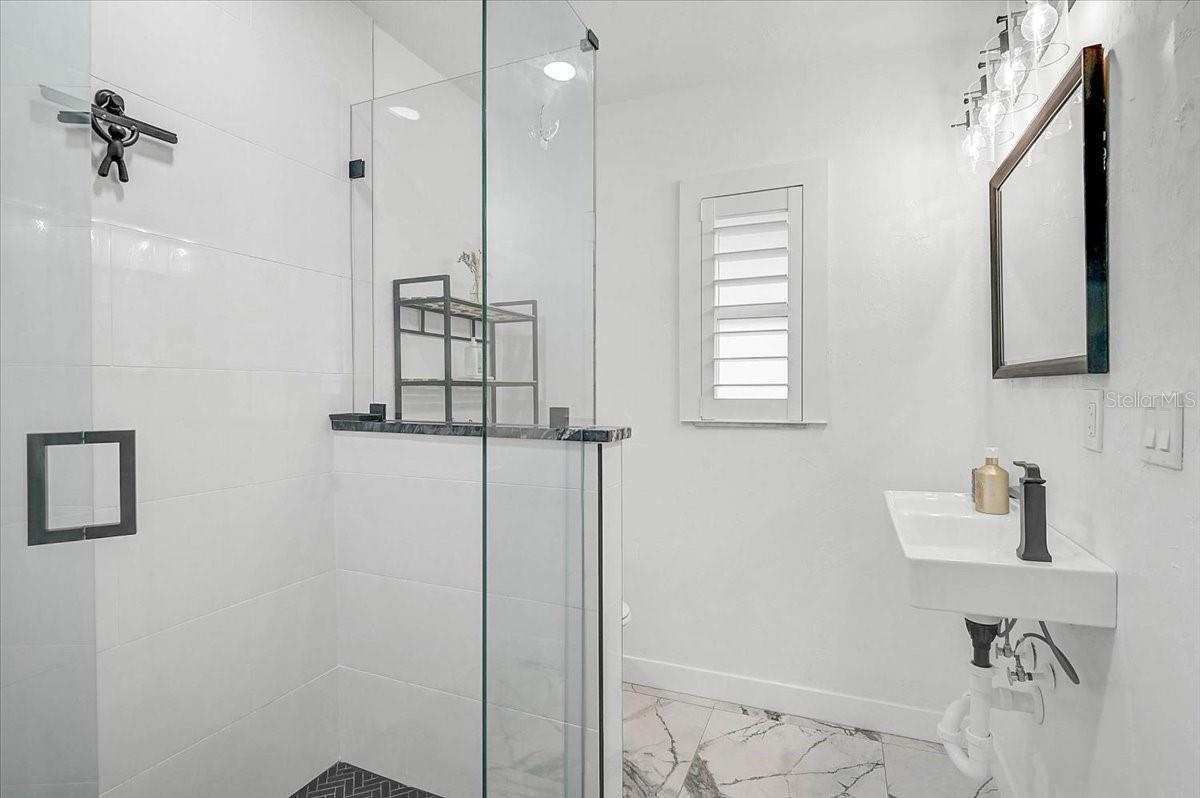 2347 TANGERINE DR — photo 16
