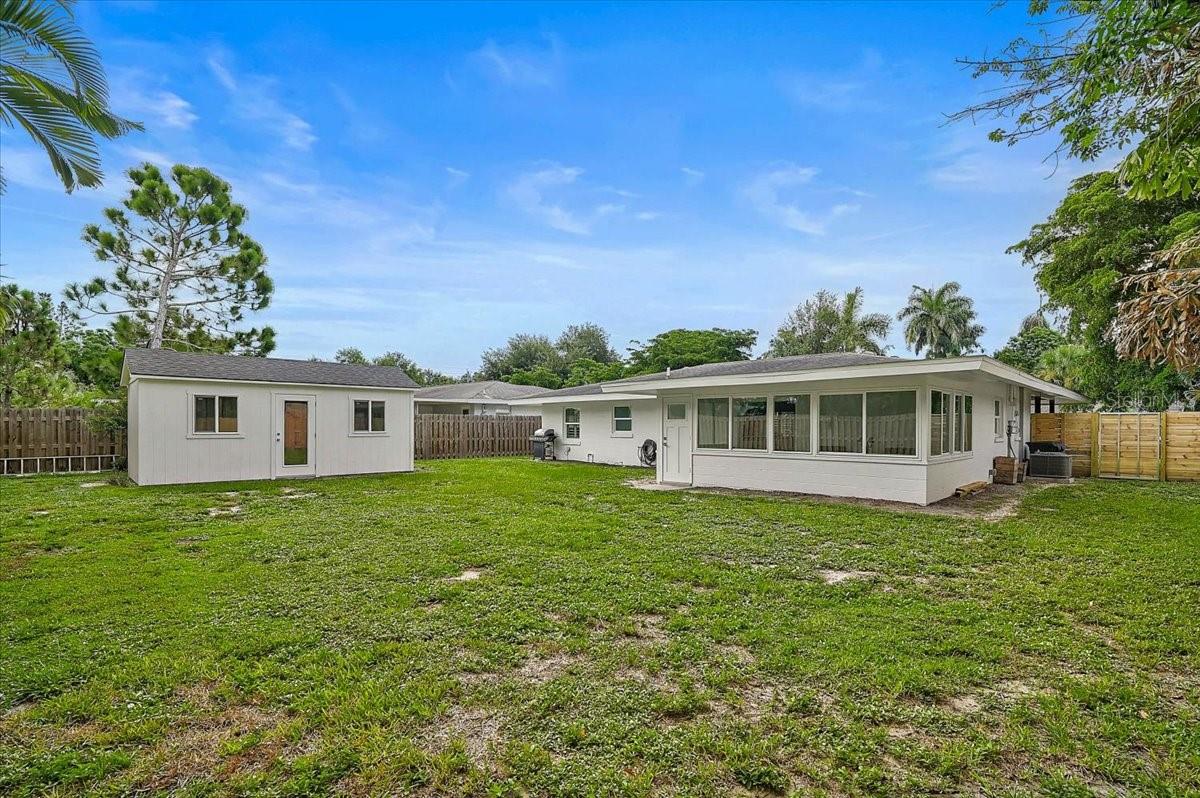 2347 TANGERINE DR — photo 32