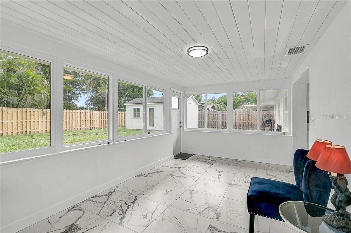 2347 TANGERINE DR — photo 23