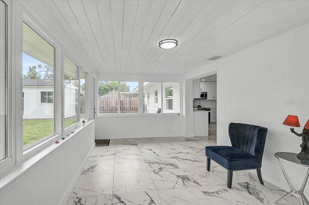 2347 TANGERINE DR — photo 22