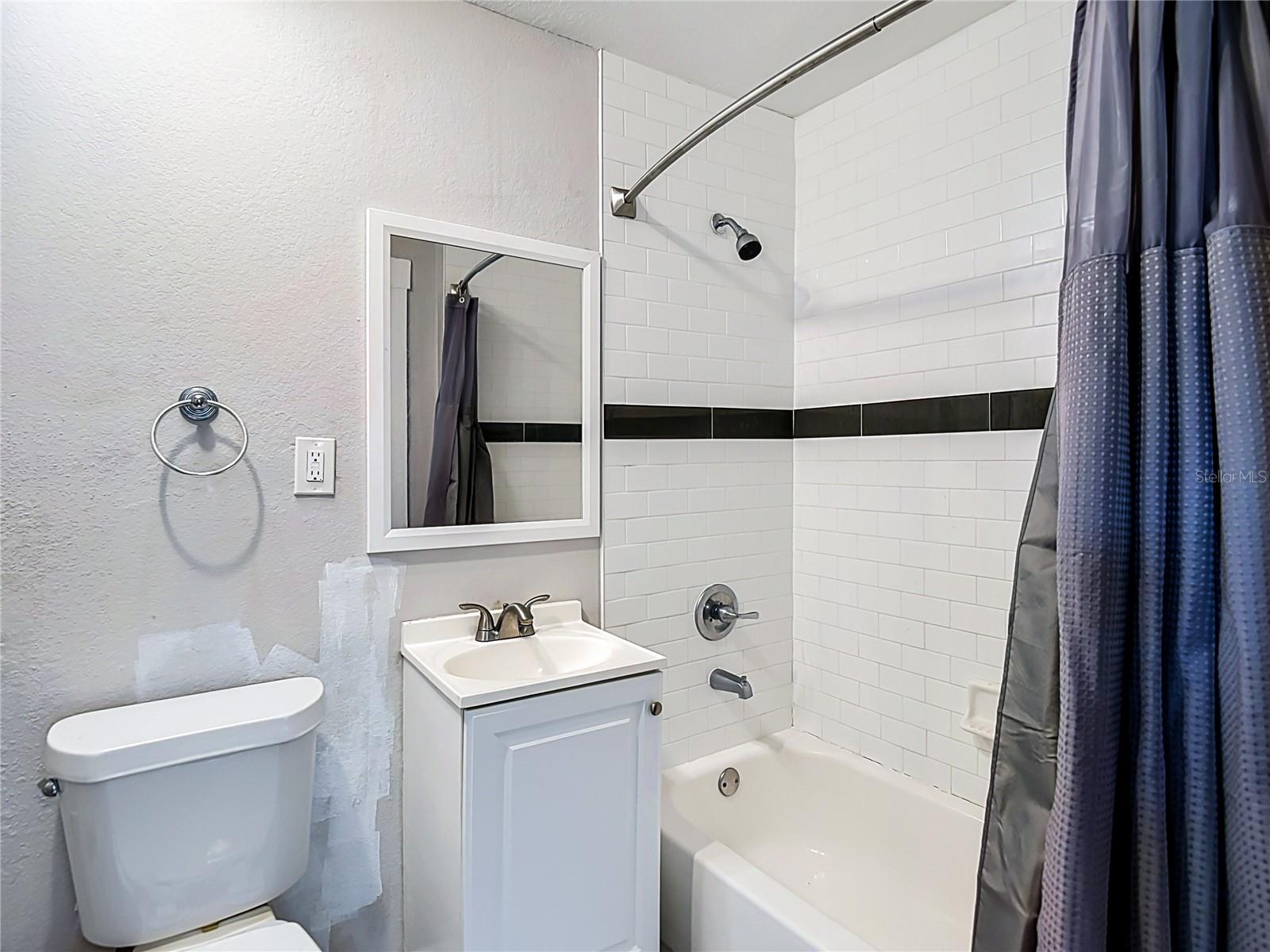 608 N LINCOLN AVE — photo 21
