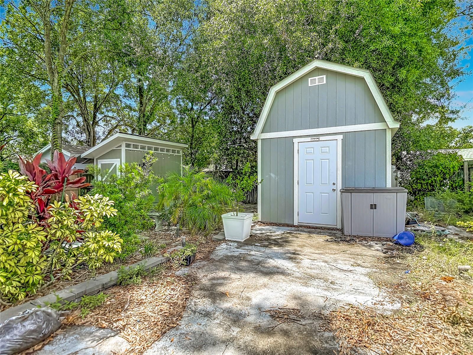 608 N LINCOLN AVE — photo 29