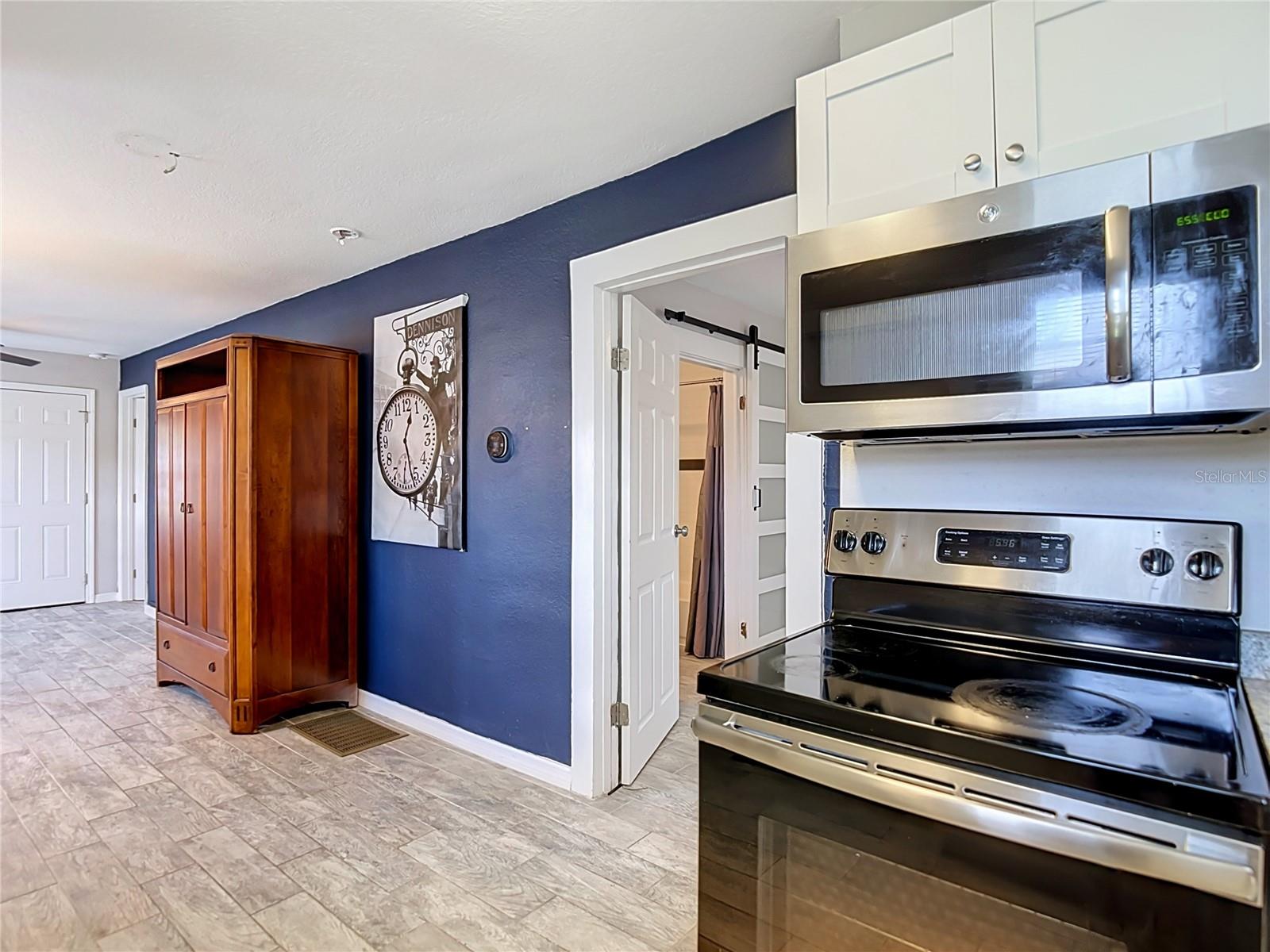 608 N LINCOLN AVE — photo 16