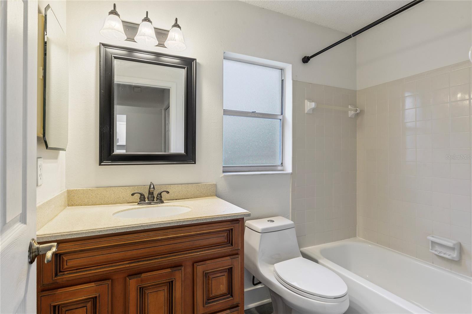 321 DOVER CT E — photo 14