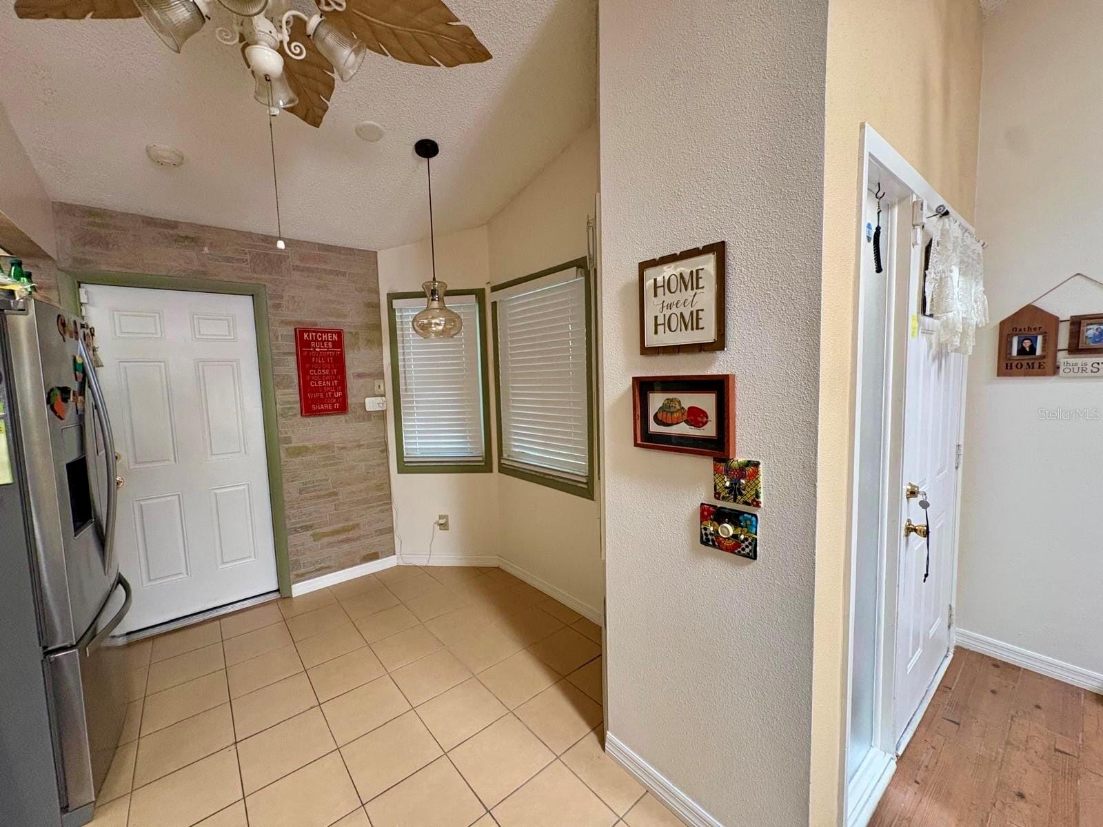 2466 ALHAMBRA ST — photo 3
