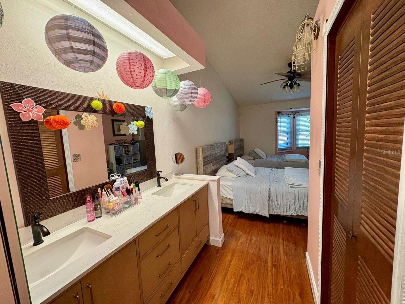 2466 ALHAMBRA ST — photo 10