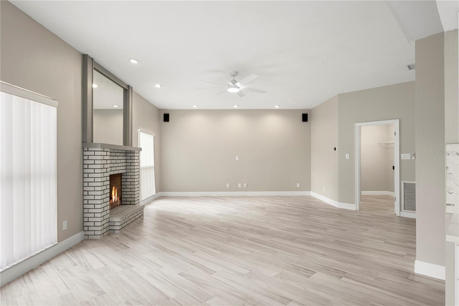 17919 CLEAR LAKE DR — photo 18