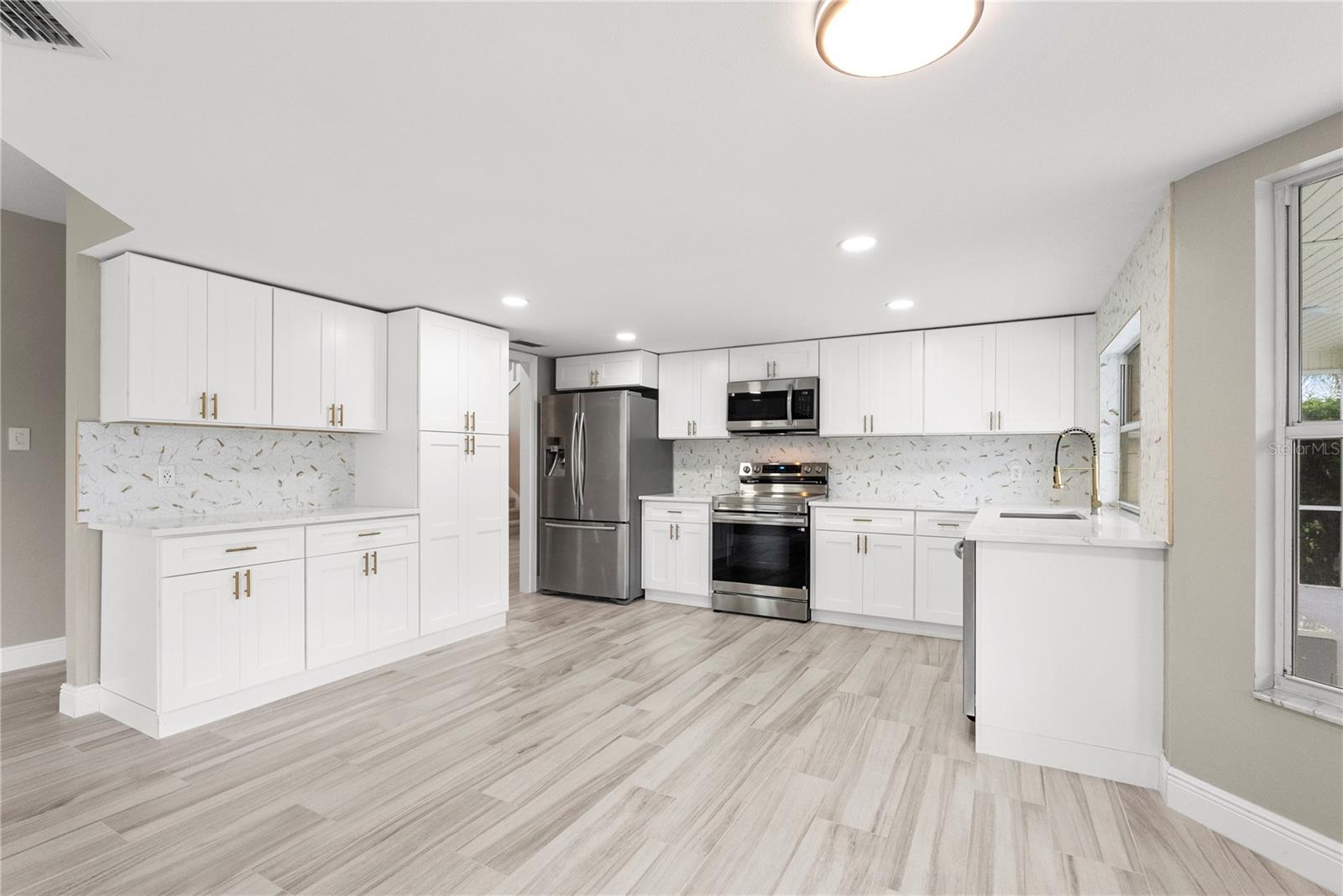 17919 CLEAR LAKE DR — photo 16