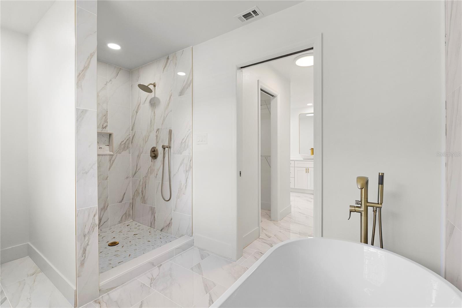17919 CLEAR LAKE DR — photo 31