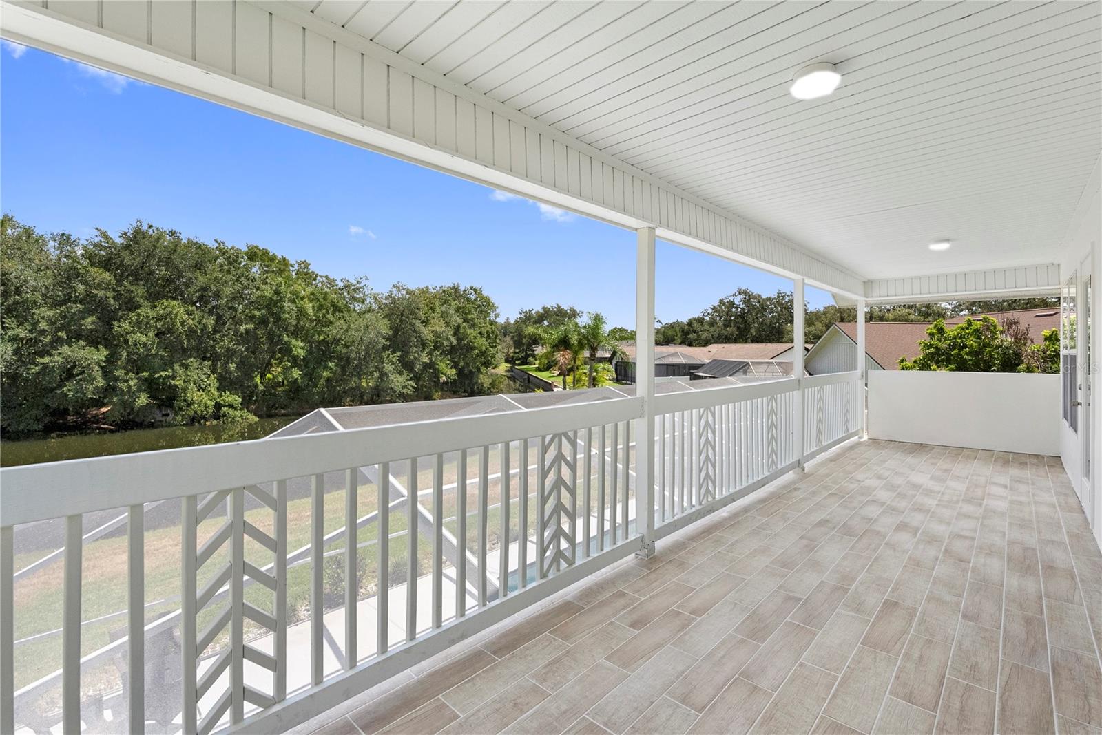 17919 CLEAR LAKE DR — photo 46
