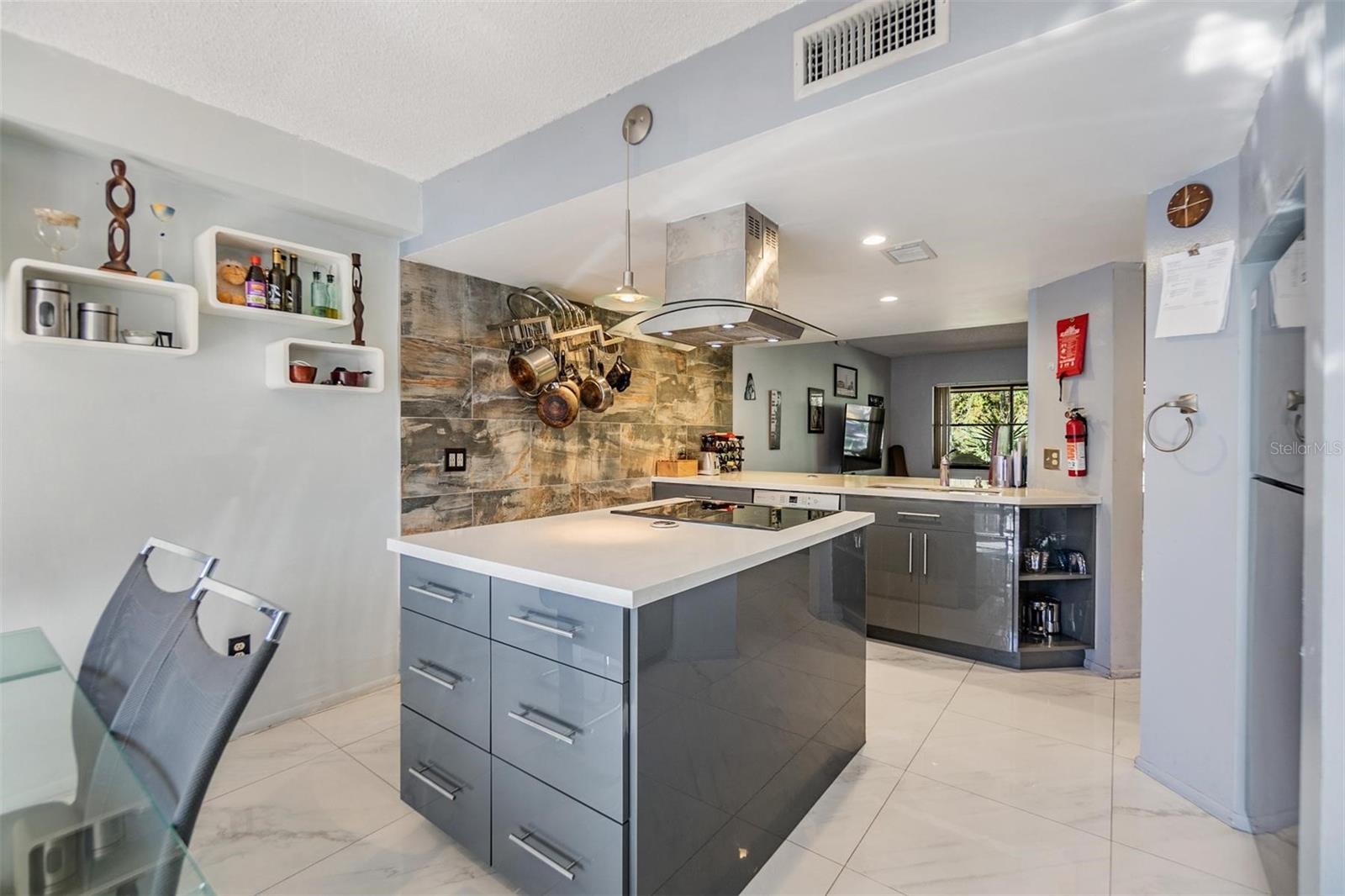 215 WOODS LANDING TRL — photo 24