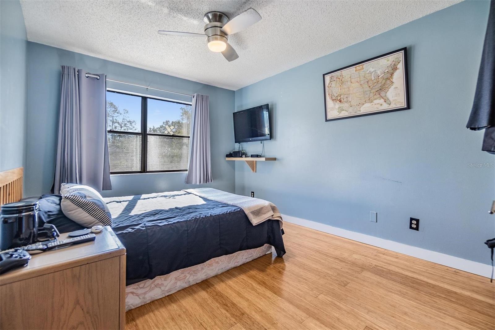 215 WOODS LANDING TRL — photo 7