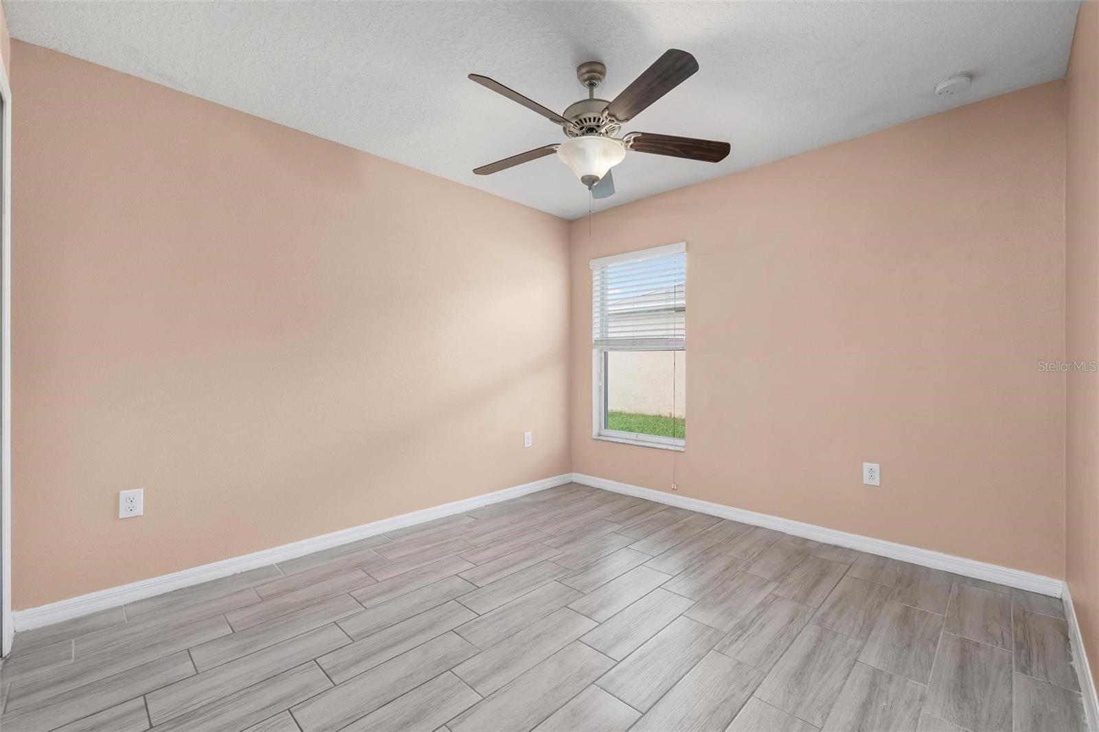304 CASCADE BEND DR — photo 20