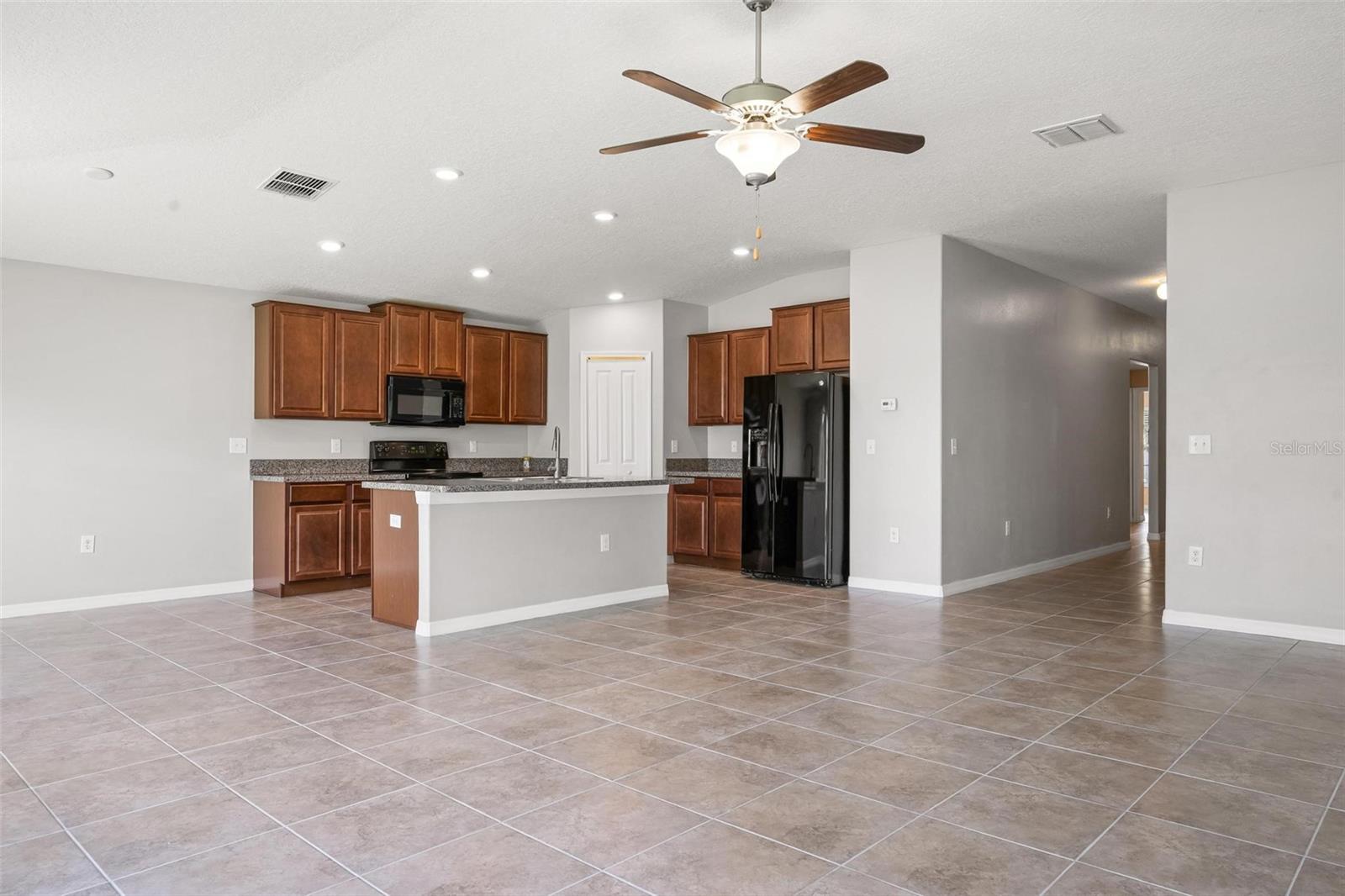 304 CASCADE BEND DR — photo 7