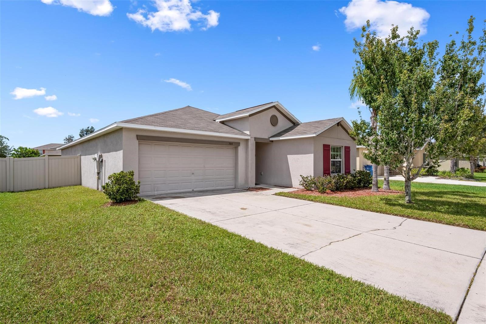 304 CASCADE BEND DR — photo 2