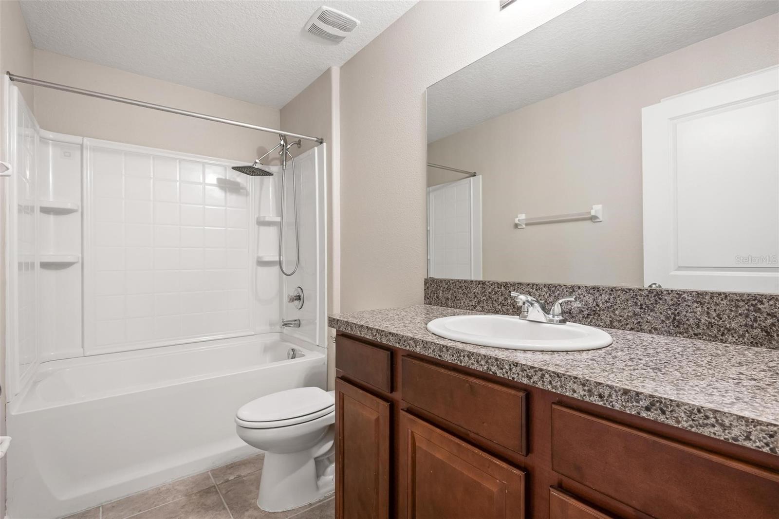 304 CASCADE BEND DR — photo 28