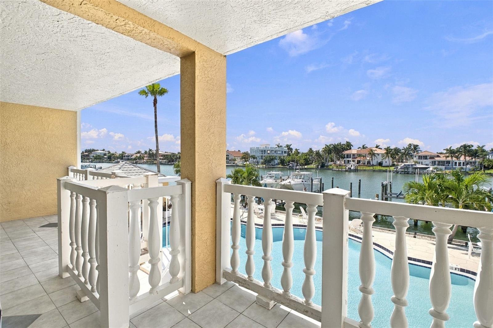 544 PINELLAS BAYWAY S #F8 — photo 18
