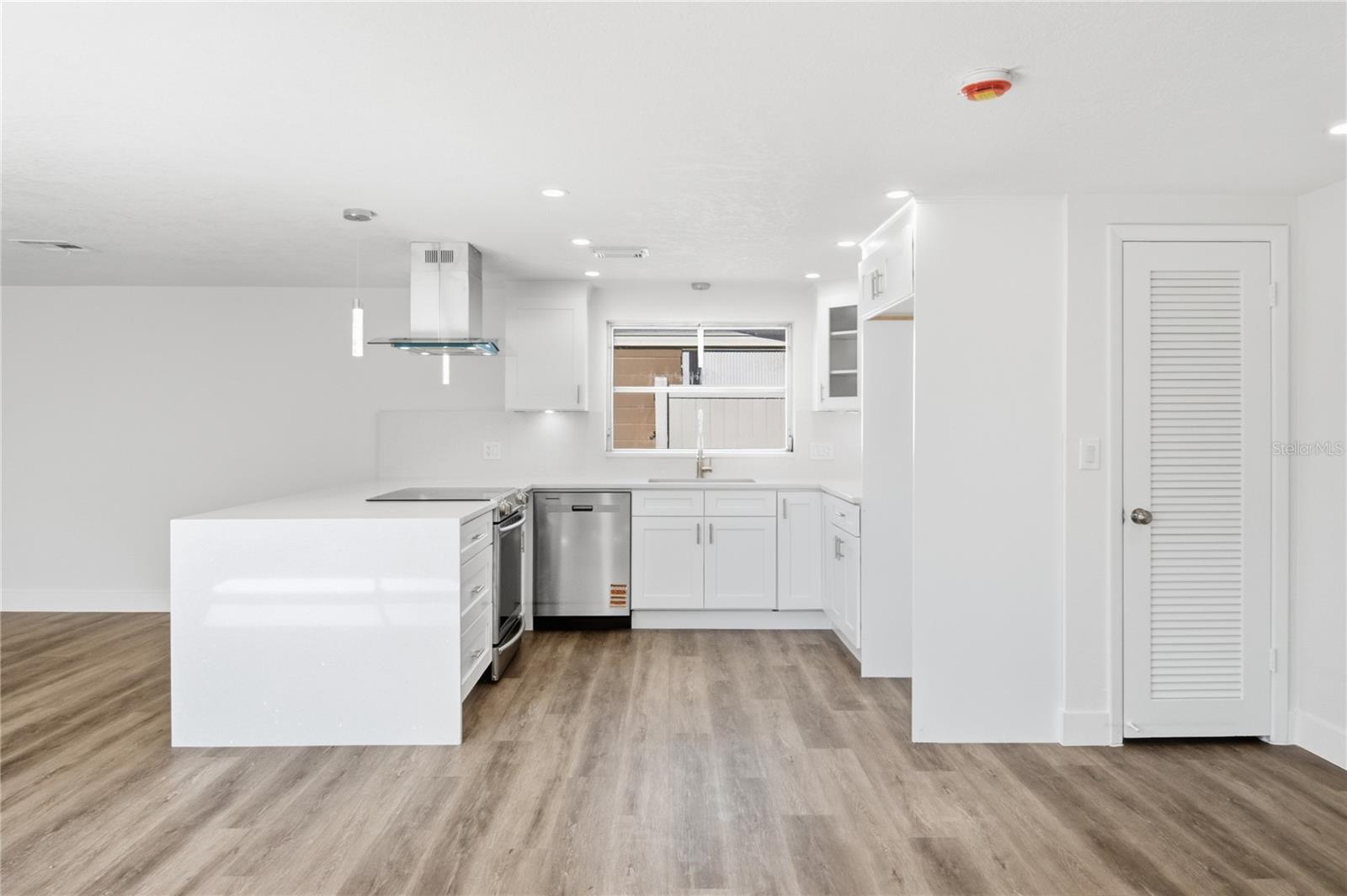 5109 TILSON DR — photo 8