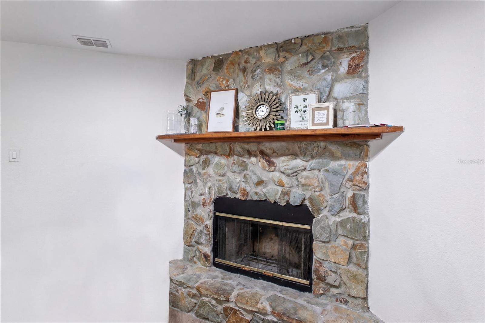 8520 N BRANCH AVE — photo 31