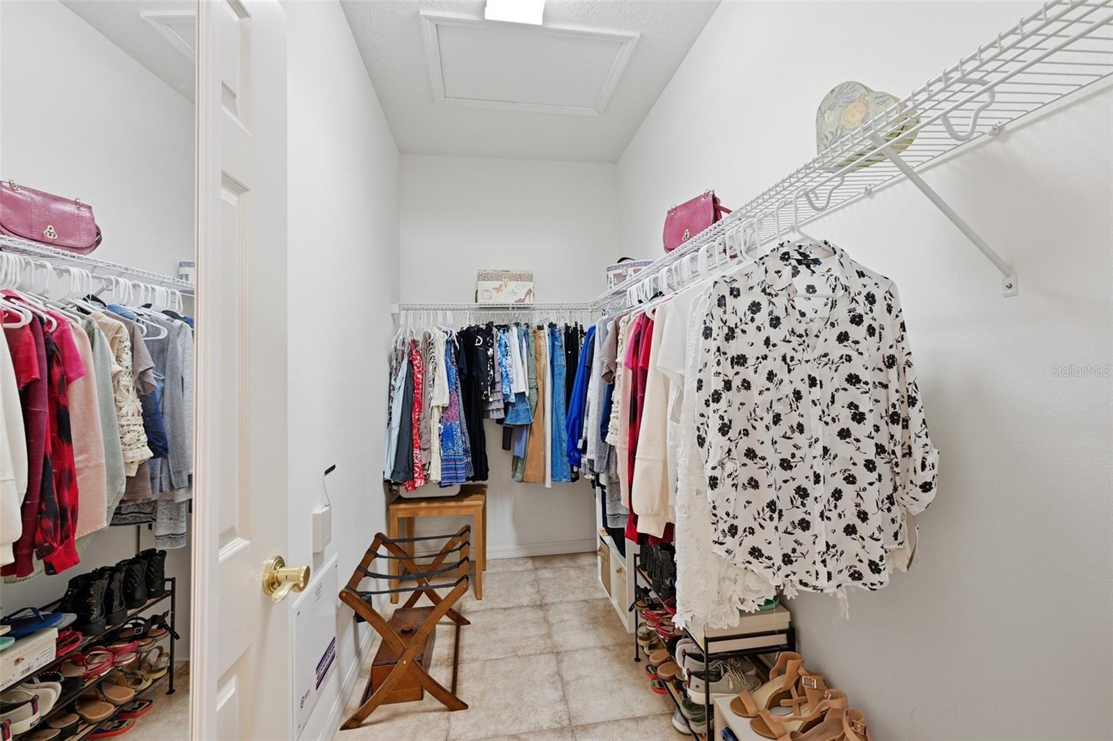 229 SILVER FALLS DR — photo 31