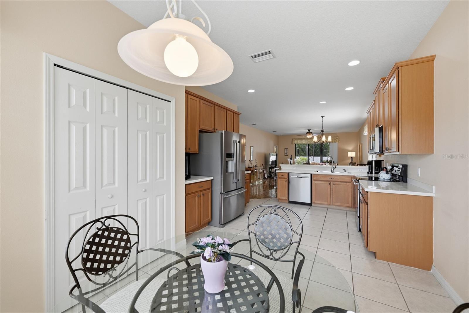 229 SILVER FALLS DR — photo 12