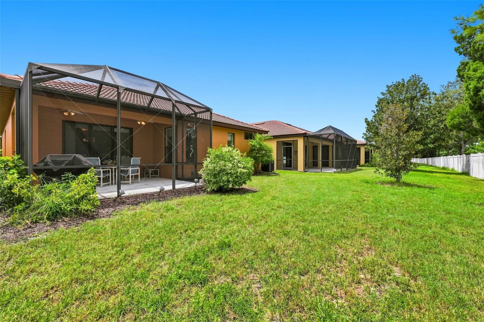 229 SILVER FALLS DR — photo 27