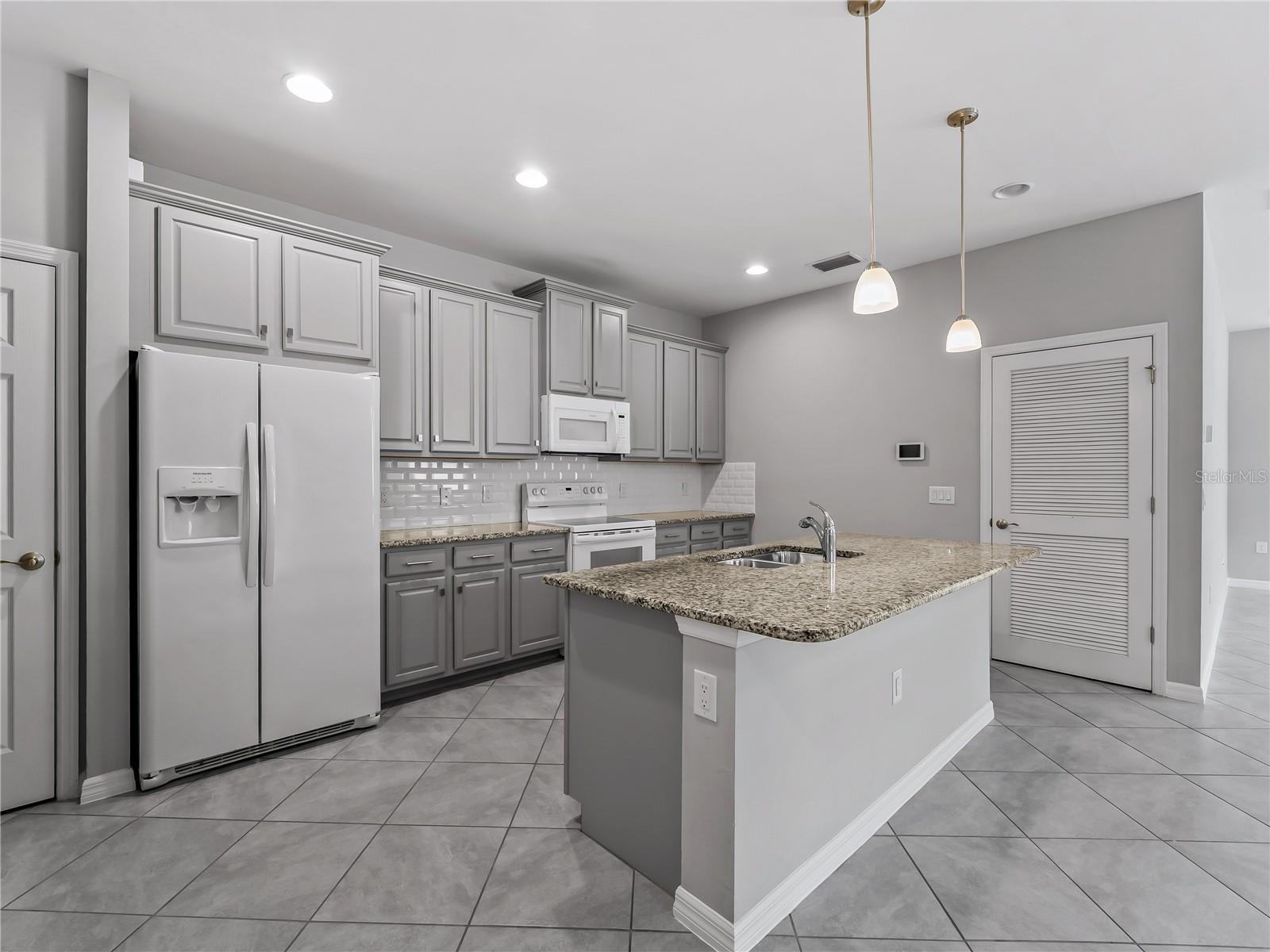 12099 FIREWHEEL PL — photo 15